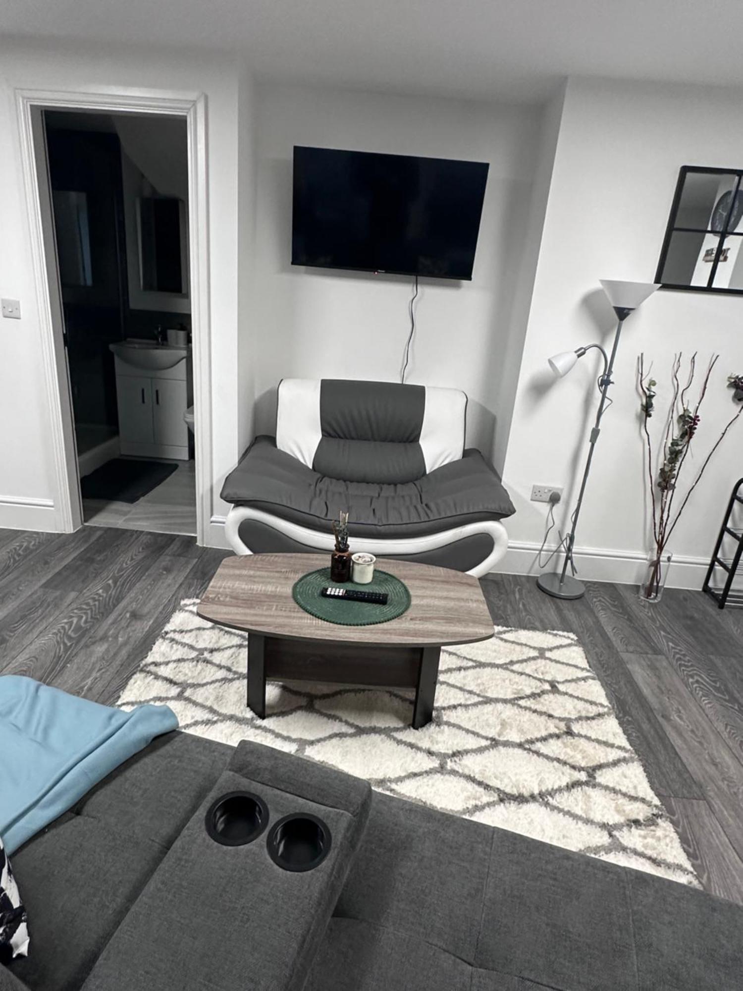 Stunning 2-Flat In Leicester! Eksteriør billede